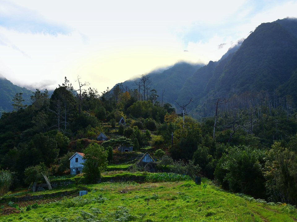 Water intake (madre) of Levada da Cancela on Ribeiro das Quebradas (Ribeiro do Velho, 390 m)