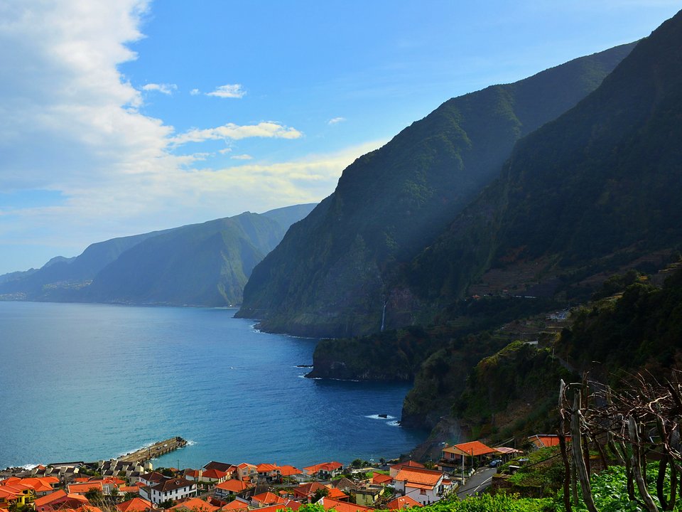 Levada do Chão da Ribeira crossing the Chão da Ribeira valley floor beneath the Paul da Serra headwalls