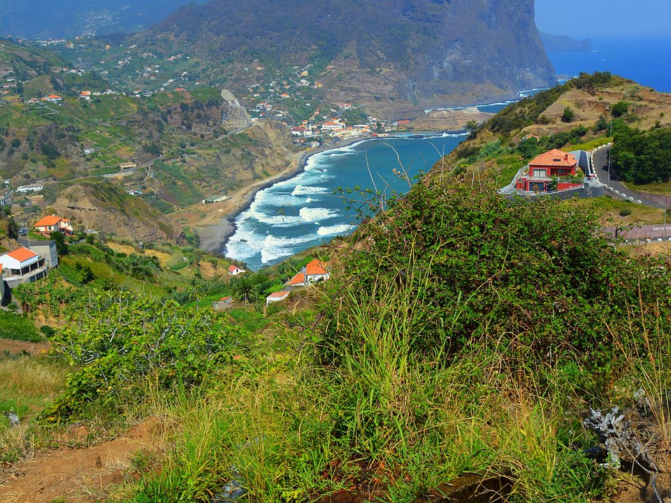Lower agricultural bench of Levada do Poço do Arvoredo above the north coast in Machico