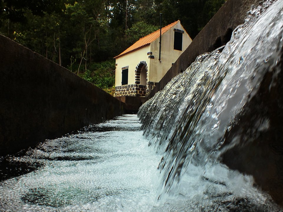 Water tenders' station (Casa dos Levadeiros) along Levada dos Tornos near Choupana above Funchal